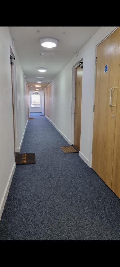 Spacious London Apartment 5 Min Walk To Leytonstone Underground Station And 5 Stops To Zone 1 Екстер'єр фото